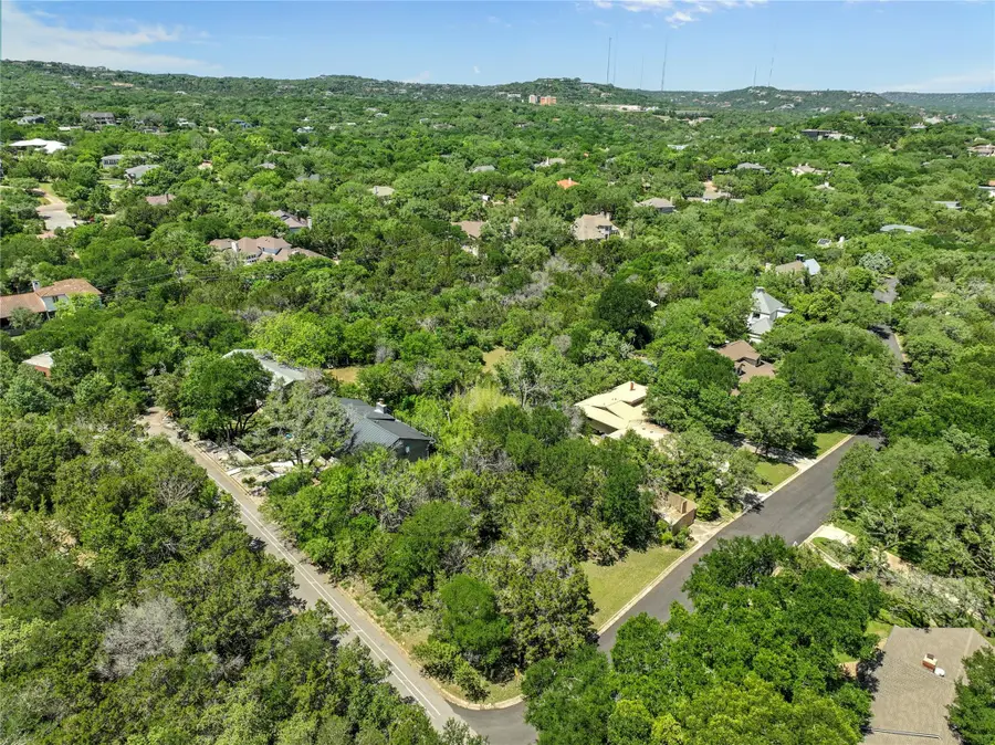 3311 Gentry Dr, West Lake Hills, TX 78746 - Image #3
