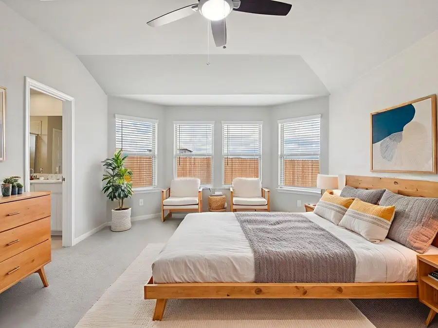 133 Sleep Holw, Jarrell, TX 76537 - #3