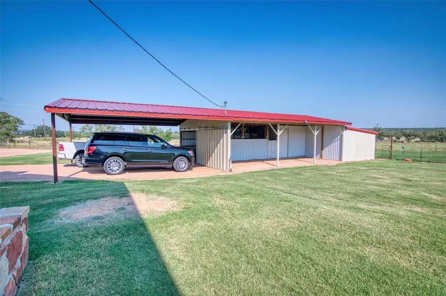 1004 E Pontotoc St, Mason, TX 76856 - Image #3