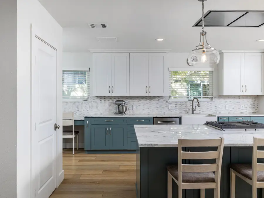 1109 Justin Ln, Austin, TX 78757 - #2
