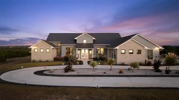 205 S Flat Rock Way, Johnson City, TX 78636