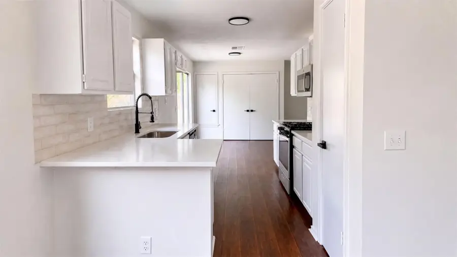 13800 Spring Heath Rd, Pflugerville, TX 78660 - #2