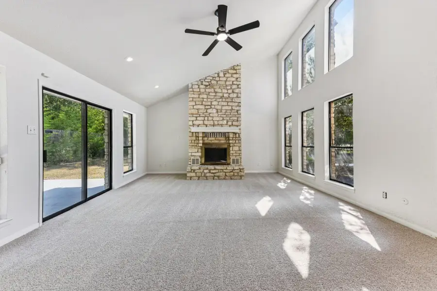 503 Hackberry St, Lockhart, TX 78644 - Image #3