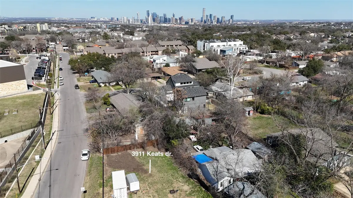 3911 Keats Dr, Austin, TX 78704 - #1