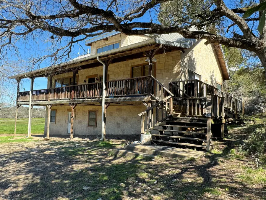 101 Hillview Trl, Dripping Springs, TX 78620 - Image #3