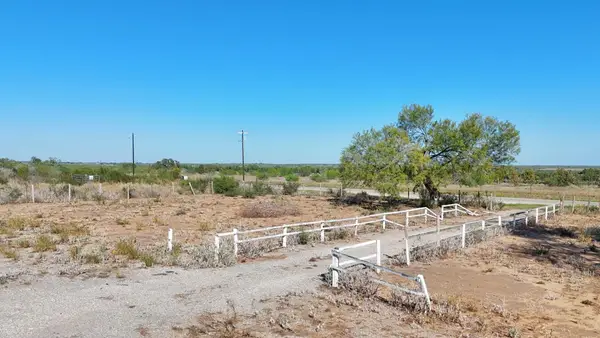 7051 County Road, Moore, TX 78057