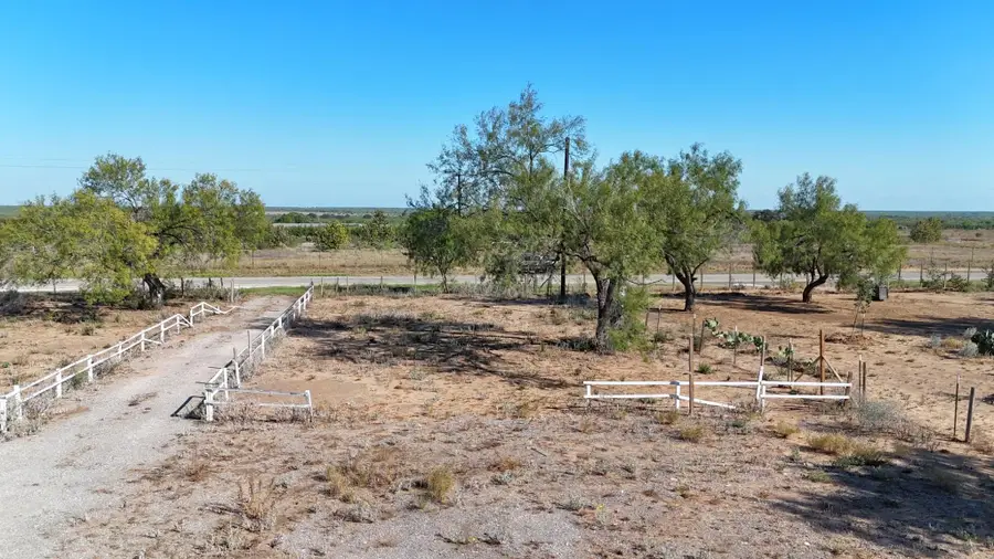 7051 County Road, Moore, TX 78057 - #2