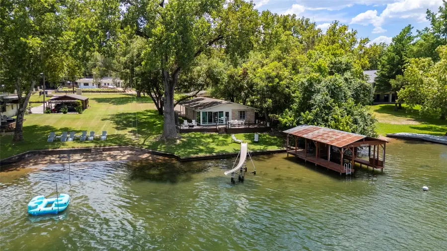 3100 Edgewater Dr, Austin, TX 78733 - Image #2