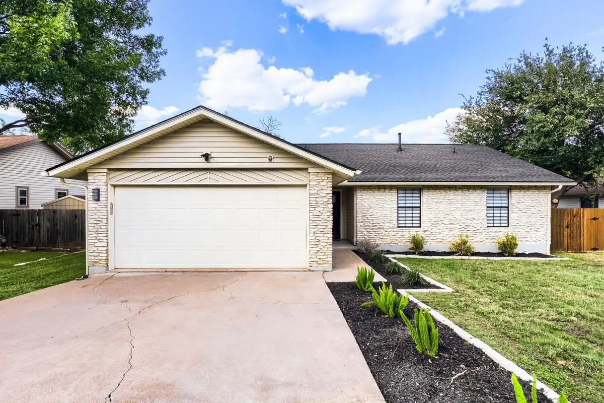3606 Monument Dr, Round Rock, TX 78681 - #1