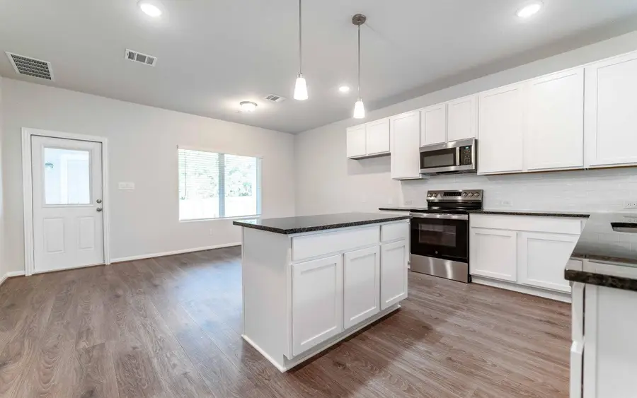 249 Villars Dr, Salado, TX 76571 - #3