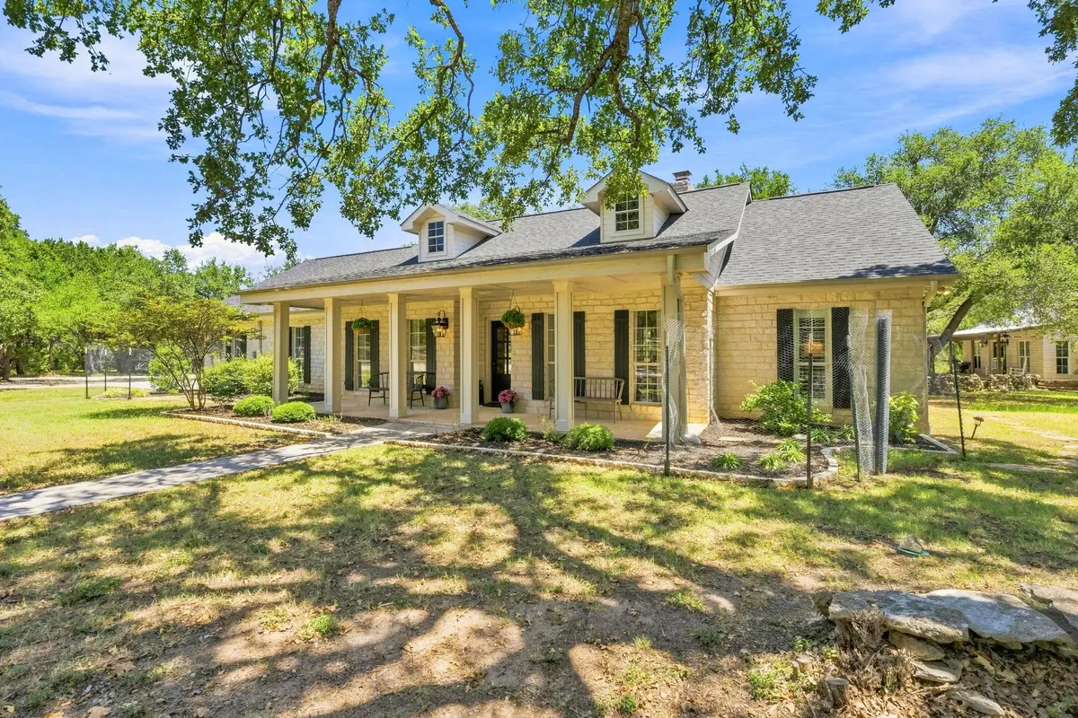 262 E Ridgewood Rd, Georgetown, TX 78633 - #1