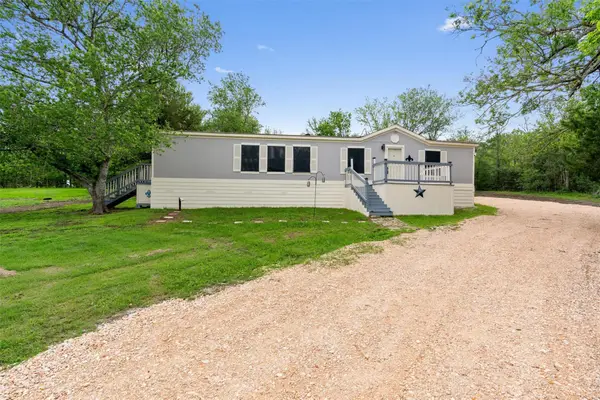 22515 Deidra Dr, Elgin, TX 78621