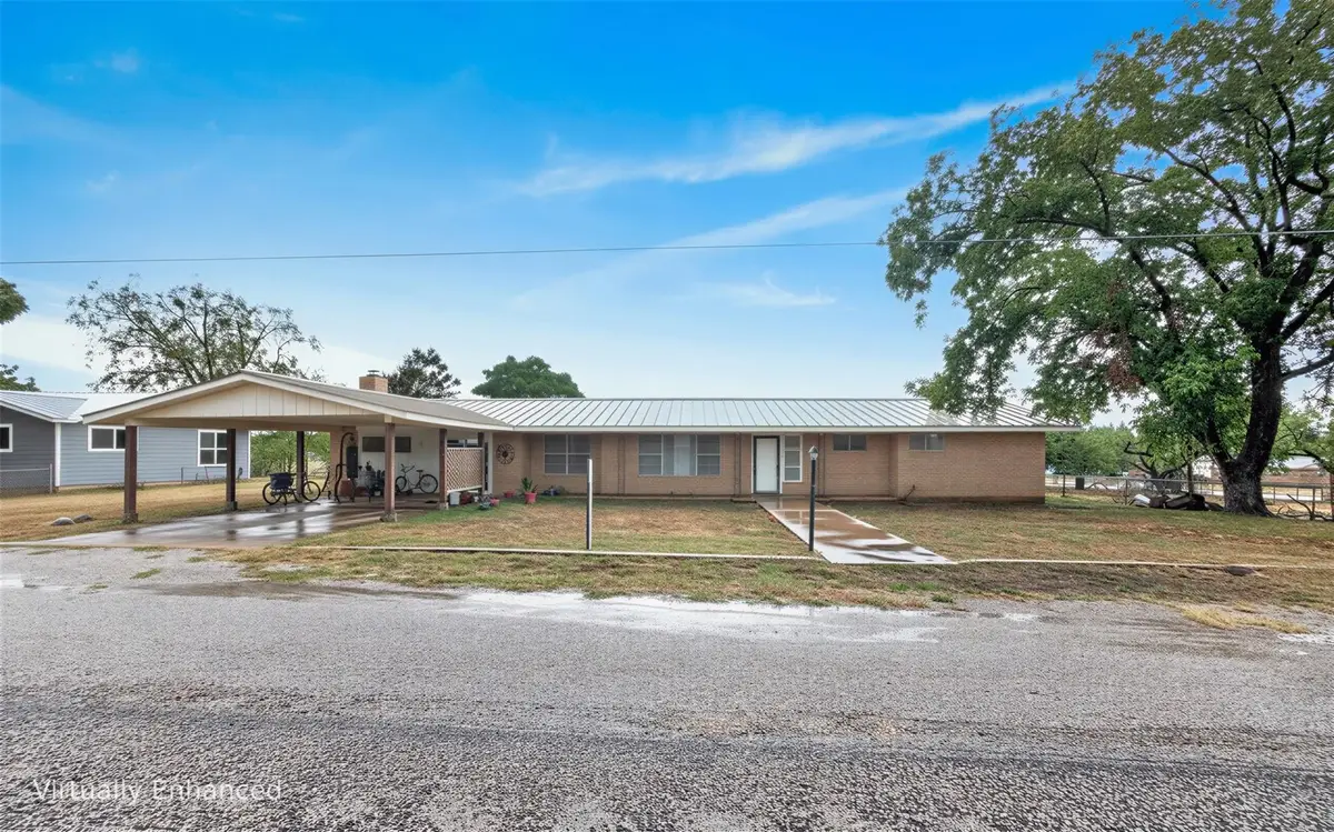 1205 W Haynie St, Llano, TX 78643 - #1