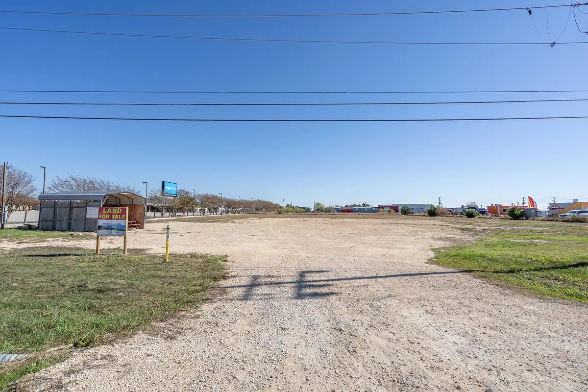 136 County Road 214, Liberty Hill, TX 78642 - #1