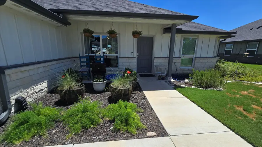 129 Elmer Ave, Burnet, TX 78611 - #3