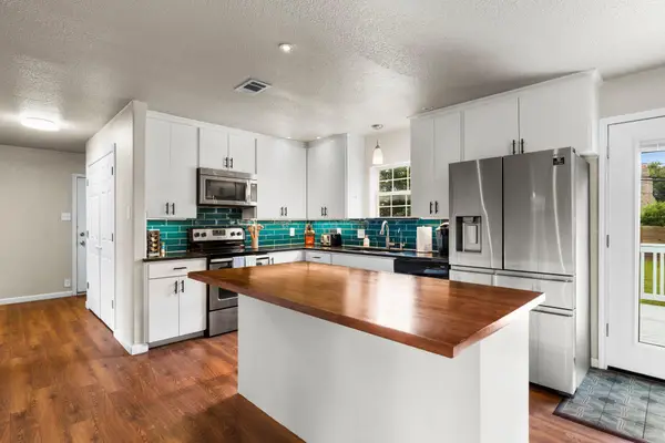 8601 Putnam Dr, Austin, TX 78757