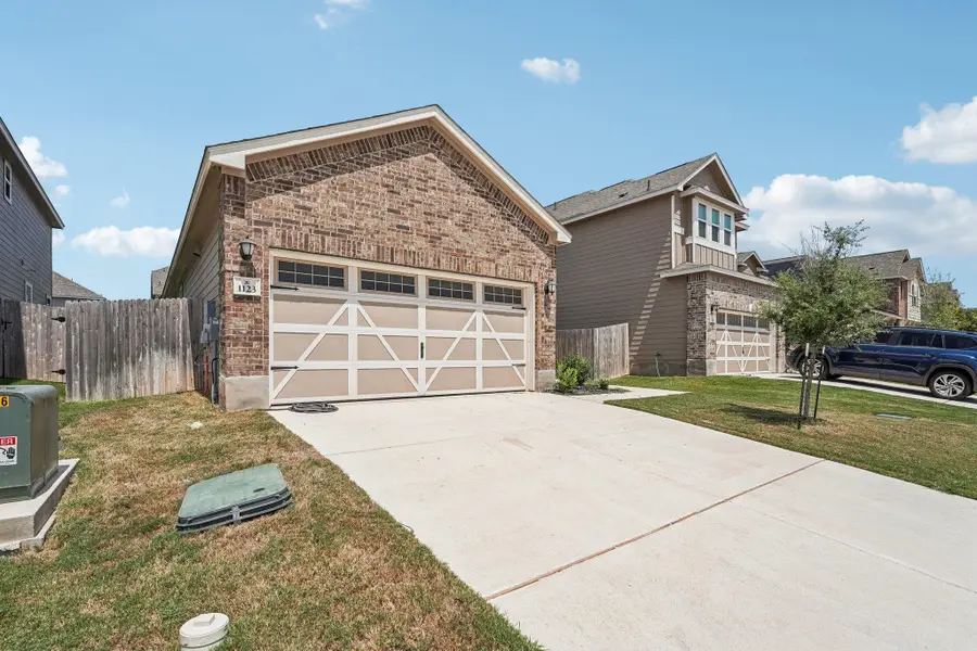 1123 Aronia Ln, Georgetown, TX 78626 - Image #3
