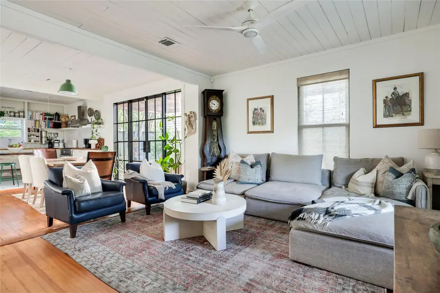 906 E 14th St #A, Austin, TX 78702 - #2