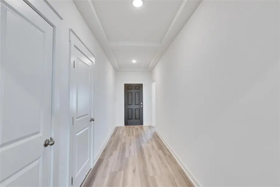 413 Red Wolf Dr, Jarrell, TX 76537 - Image #2