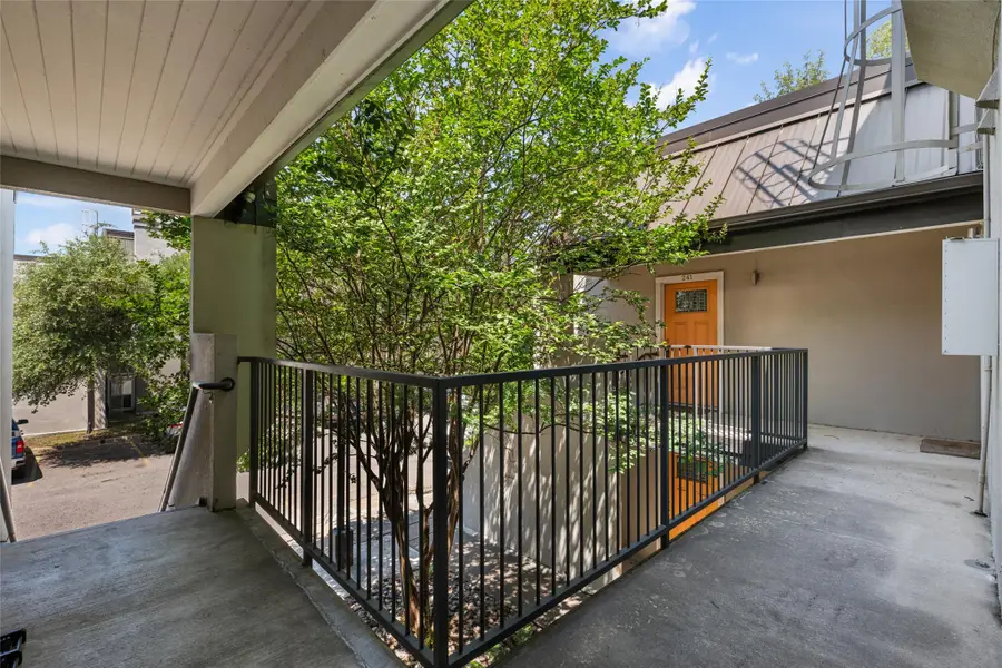 935 La Posada Dr #243, Austin, TX 78752 - Image #3