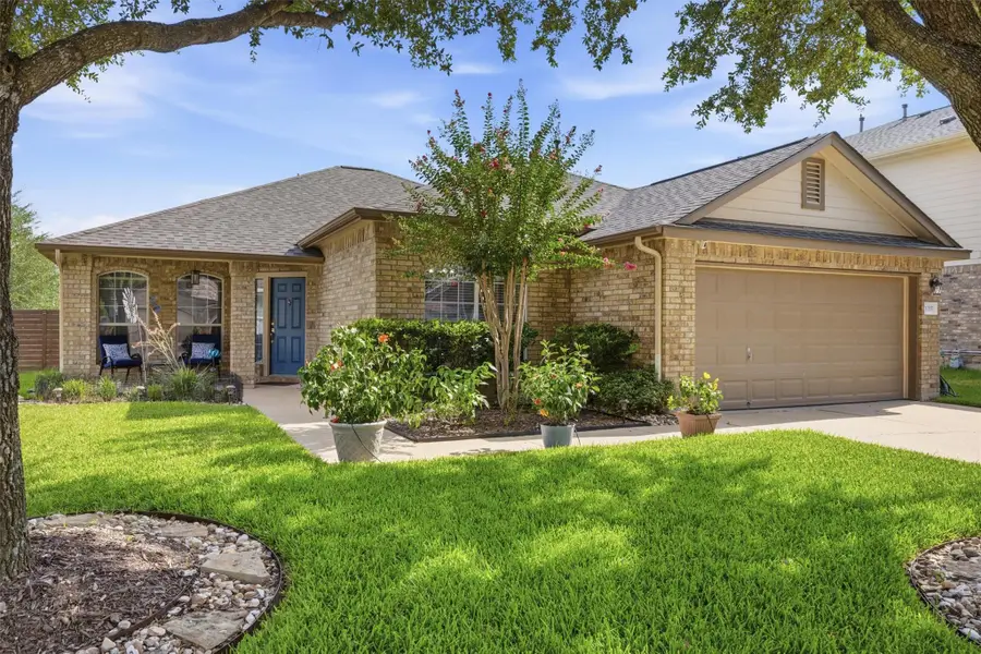 1215 Utopia Ln, Hutto, TX 78634 - #2