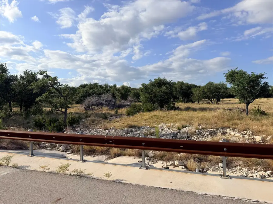 285 Brooklyn Dr, Mountain Home, TX 78058 - #2