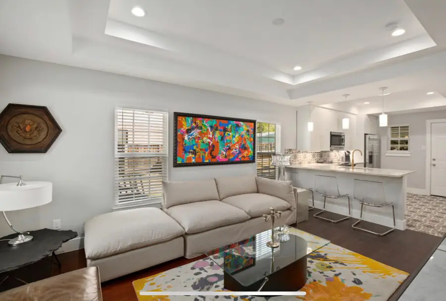 1305 Olander St, Austin, TX 78702 - Image #2