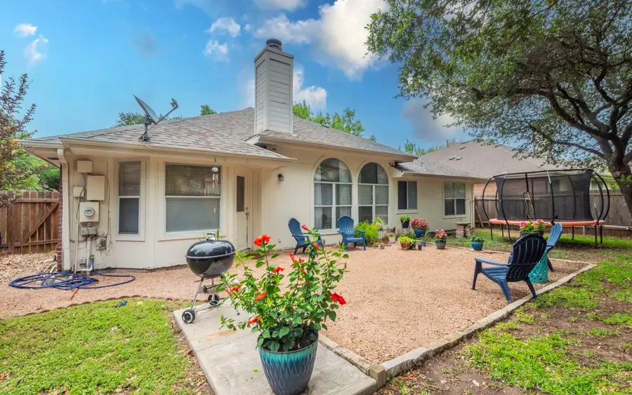 1601 Natural Bridge Ln, Pflugerville, TX 78660 - Image #2