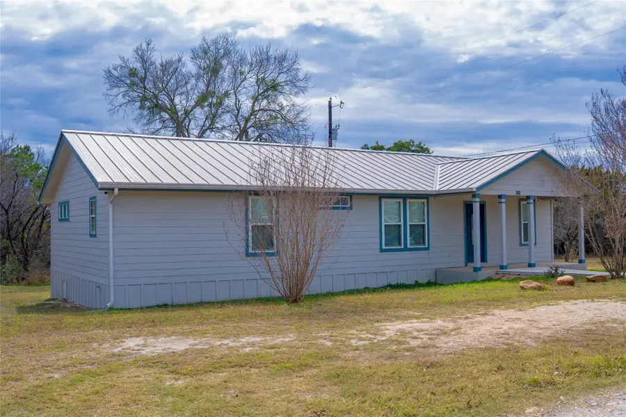 111 Hillview Ln, Burnet, TX 78611 - Image #3