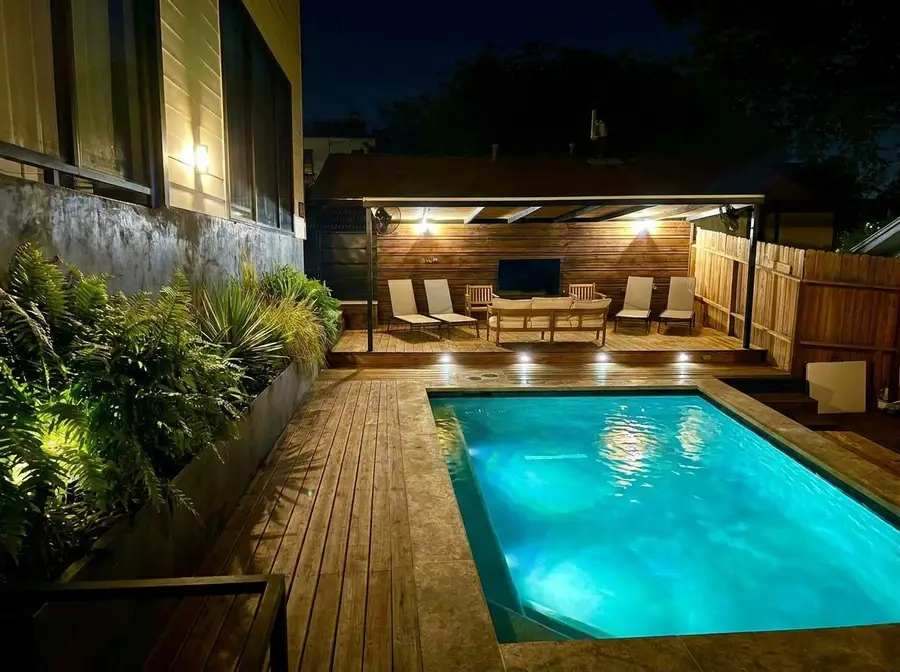 1914 E 8th St, Austin, TX 78702 - #3
