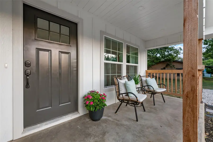 107 Russell St, Liberty Hill, TX 78642 - #3