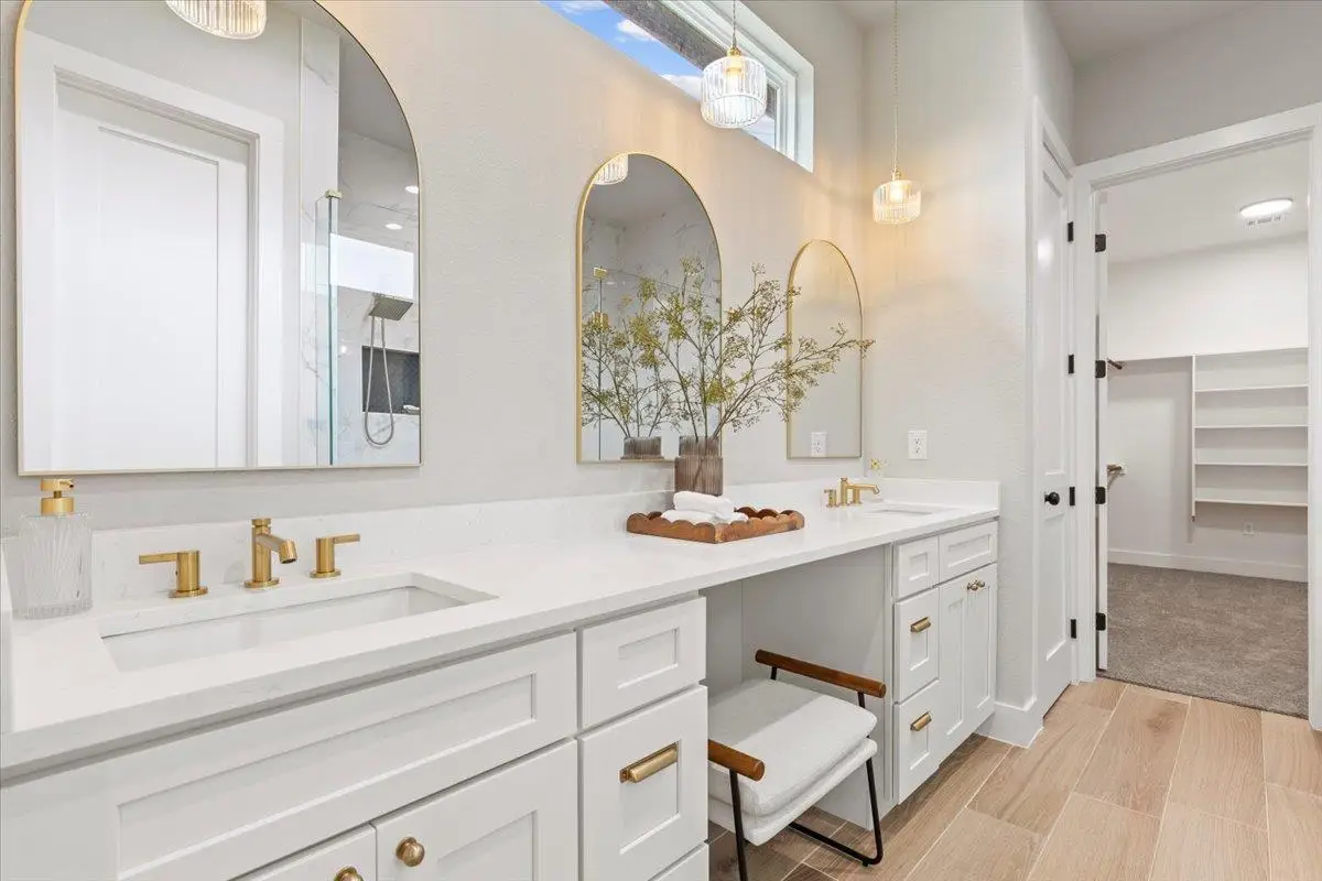 136 E Pauwela Ln, Bastrop, TX 78602 - Image #1