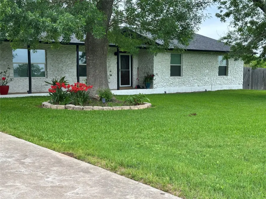 130 Hy Rd, Buda, TX 78610 - Image #2