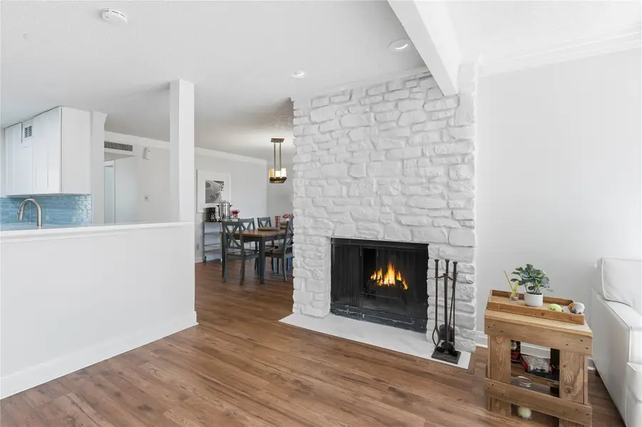 113 World Of Tennis Sq, Lakeway, TX 78738 - #3