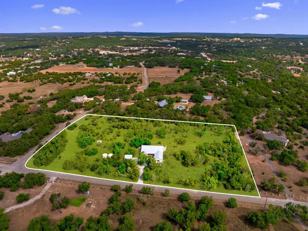 351 Fawn Meadow Dr, Dripping Springs, TX 78620