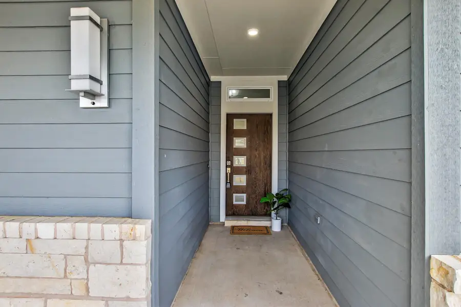 133 James Rose Ln, Bastrop, TX 78602 - Image #2