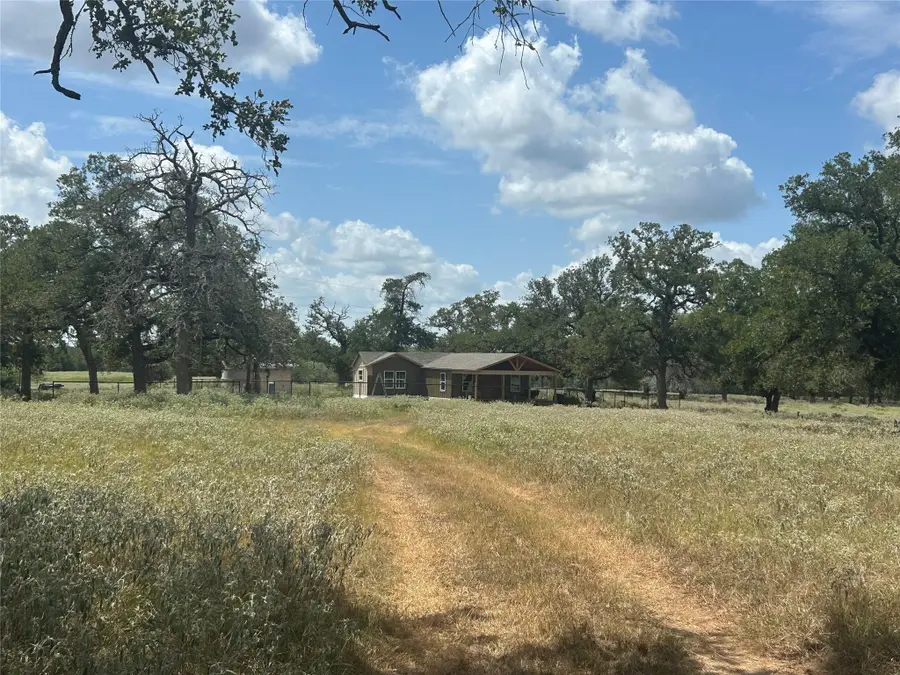 2238 Flash Cir, Luling, TX 78648 - #3