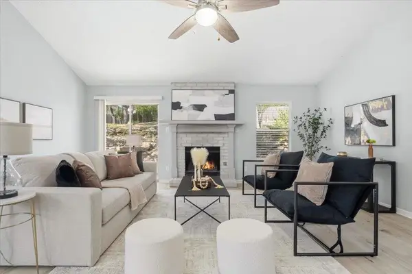 7702 Fenton Cv, Austin, TX 78736