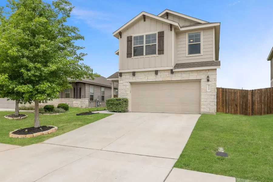 212 Compania Dr, Liberty Hill, TX 78642 - #3