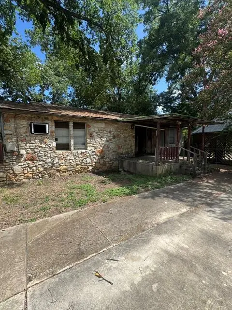 805 Rodriquez St, San Marcos, TX 78666 - #2