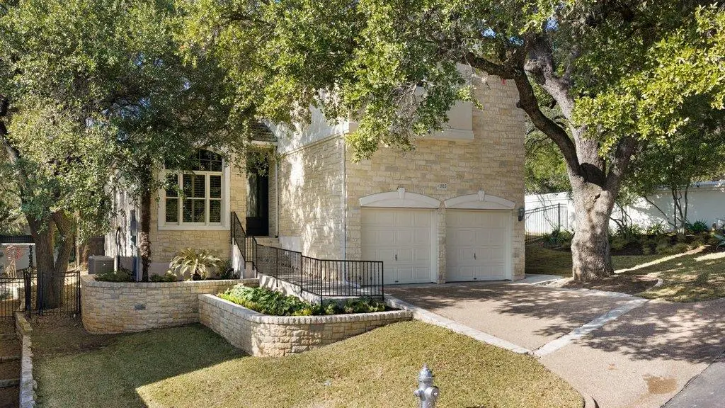 1815 Rue De St Tropez, Austin, TX 78746 - #1