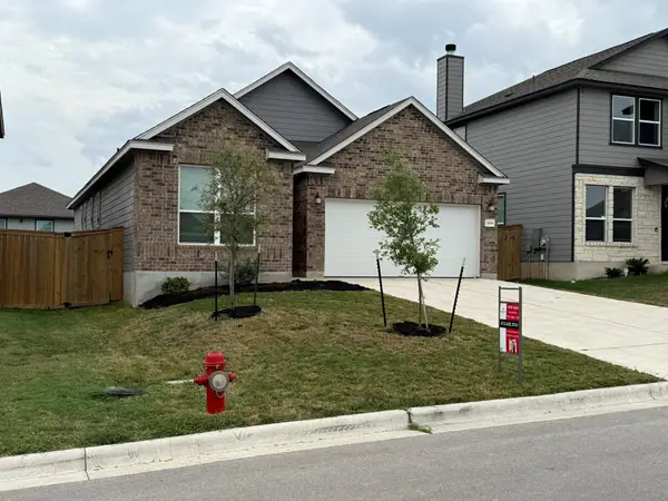 204 Robert Hightower Dr, Jarrell, TX 76537