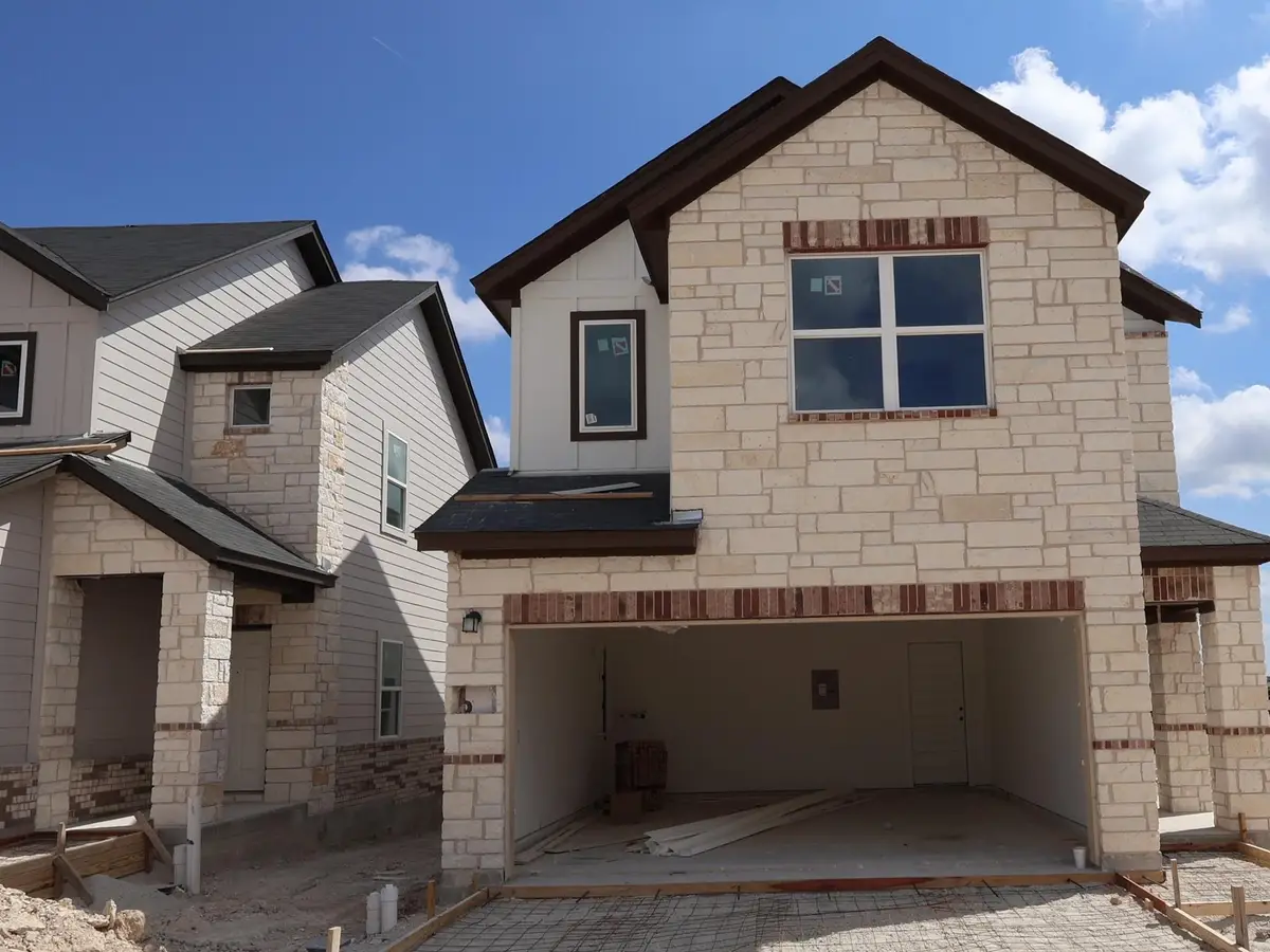 587 Bishop Wood Rd, Dripping Springs, TX 78620 - #1