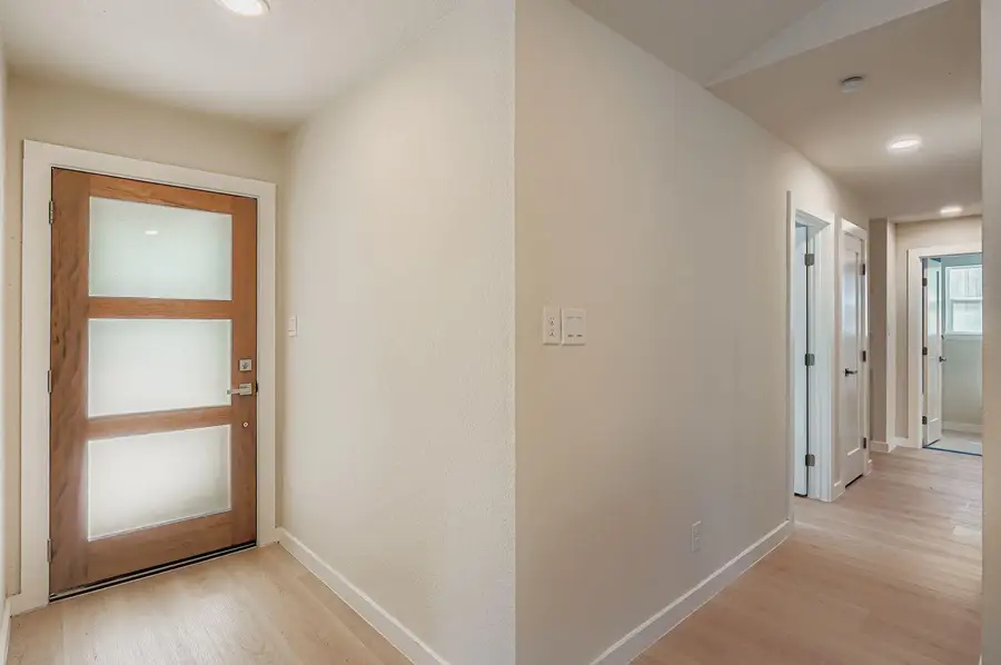 7806 Whitsun Dr, Austin, TX 78749 - Image #3