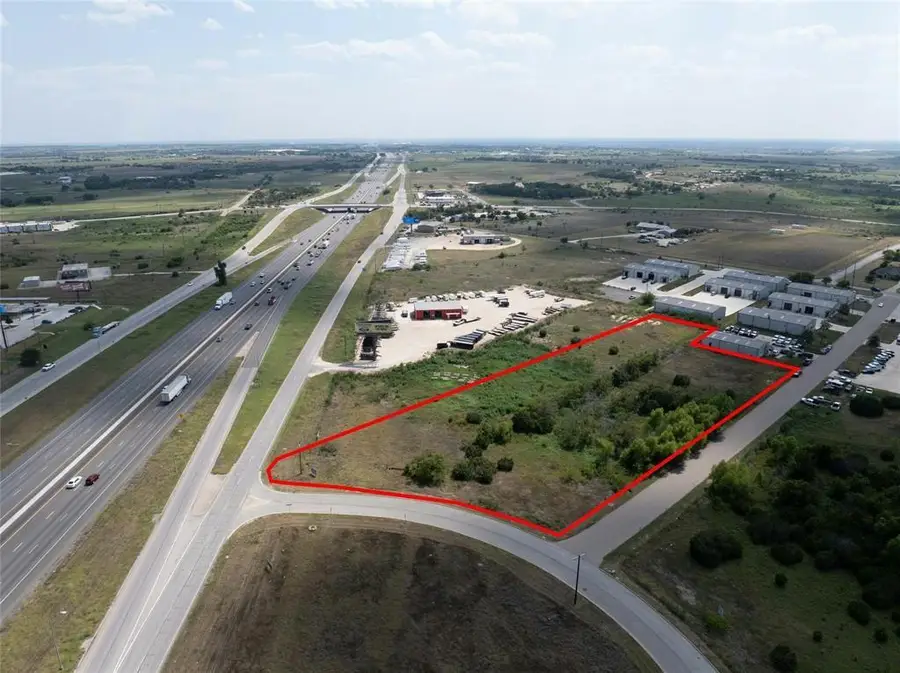 576 Town Center Loop, Jarrell, TX 76537 - Image #2