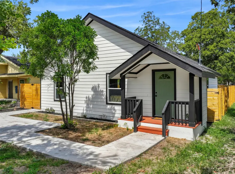 711 Fir Ln, Lockhart, TX 78644 - Image #2