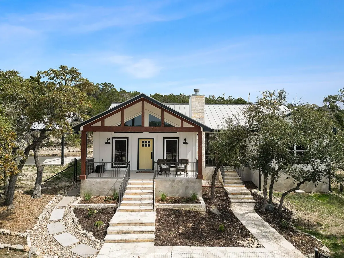 631 Lakeside Dr, Wimberley, TX 78676 - #1