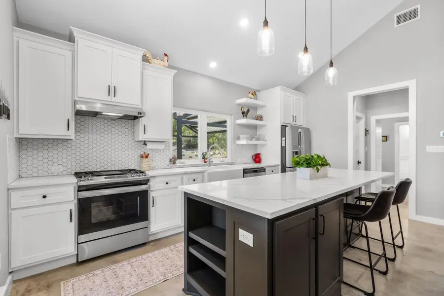 631 Lakeside Dr, Wimberley, TX 78676 - #3