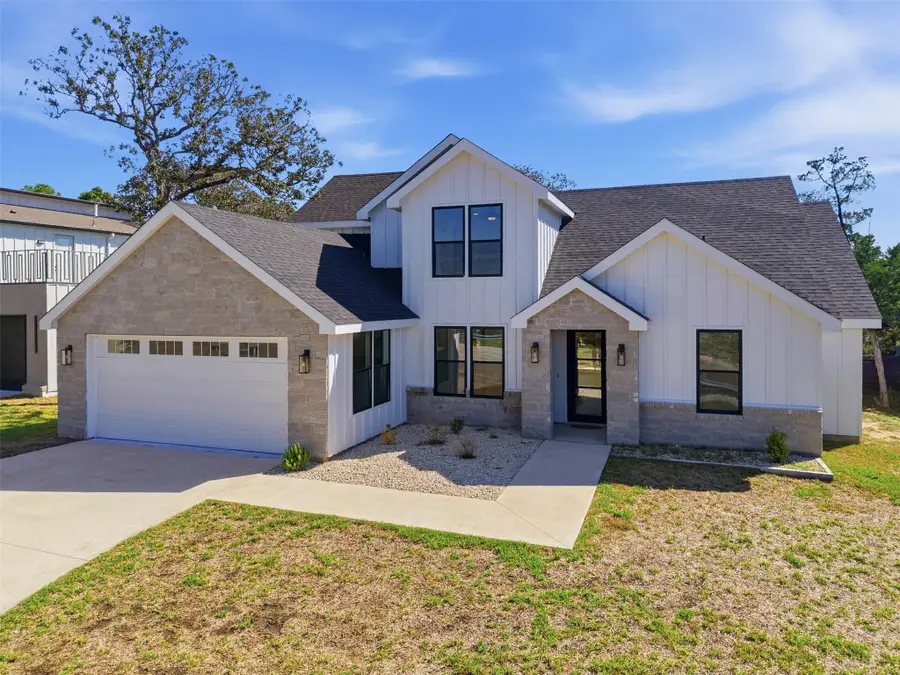 208 Ulupau Cir, Bastrop, TX 78602 - #2