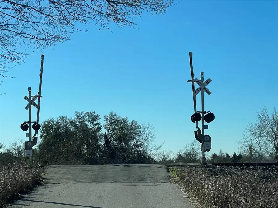 1300 Cypress Trail Loop, Rockdale, TX 76567 - Image #2